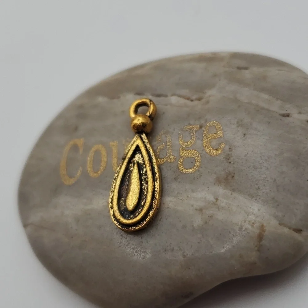 Renaissance drop‎ bar necklace pendant charm